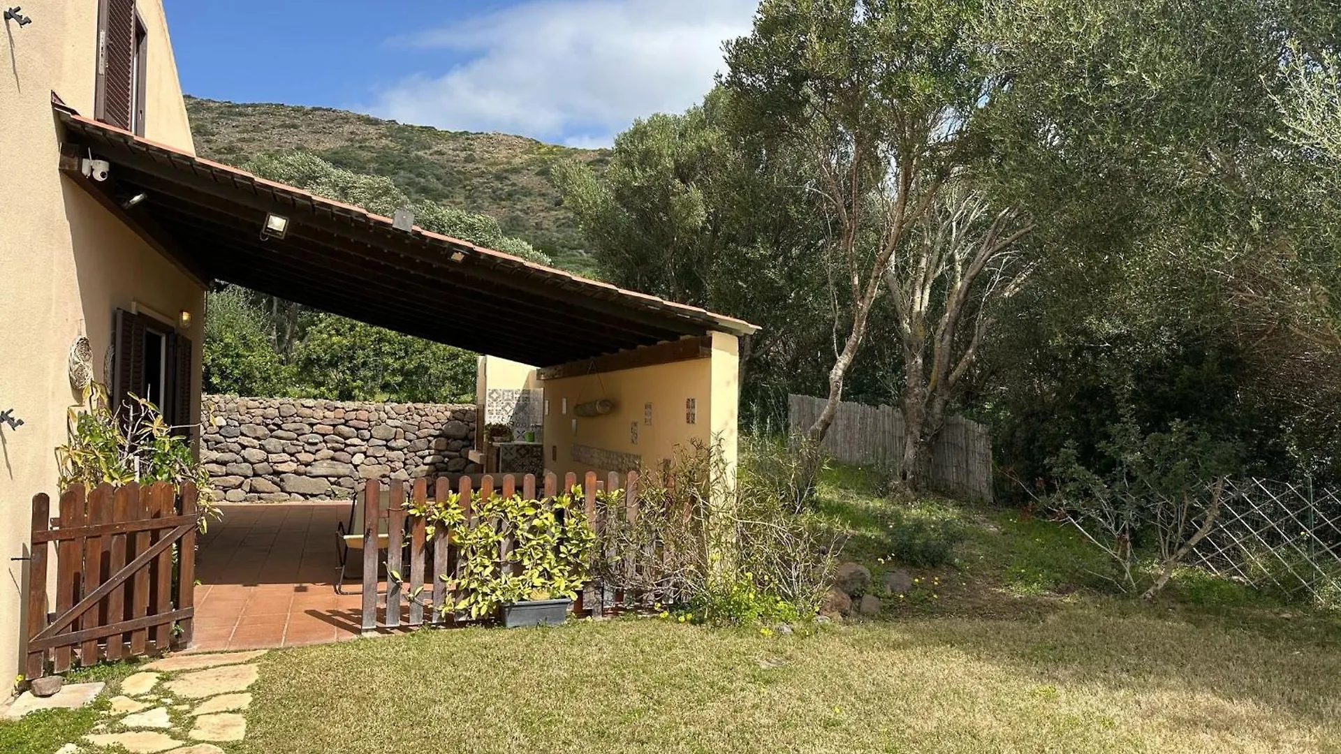 דירות Capo Sperone La Casa Di Sara איטליה